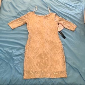 *BRAND NEW* Nude bodycon with gold sequin